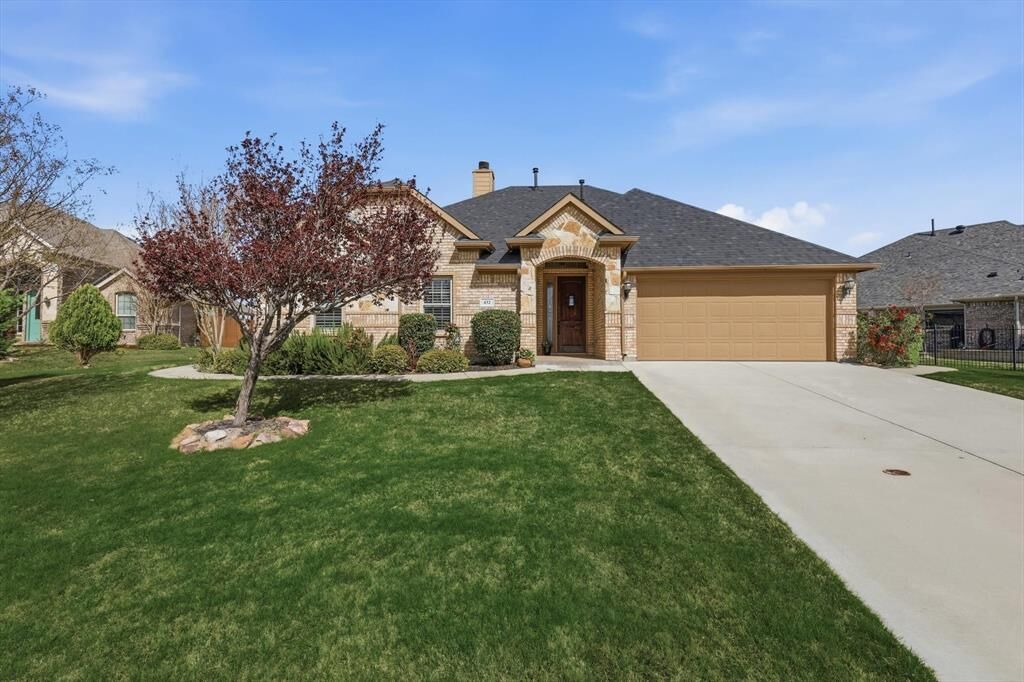 Property Photo: 432 Bent Creek Cove TX 76226