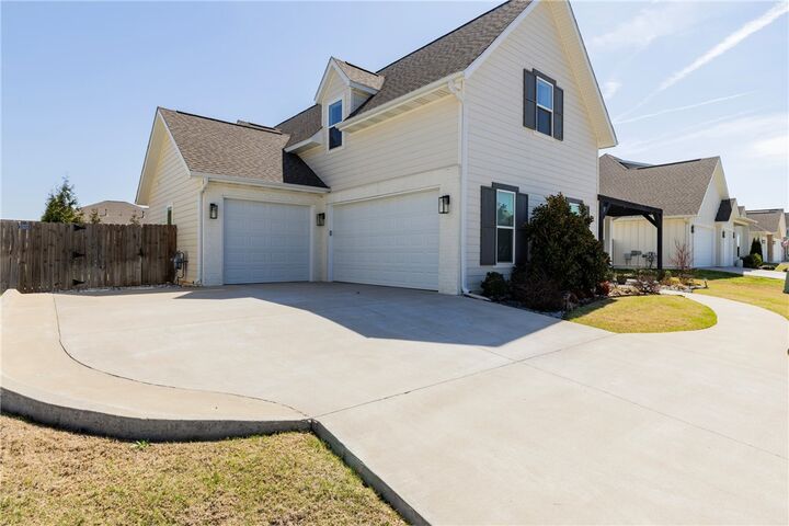 Property Photo:  2711 20th Place  AR 72758 