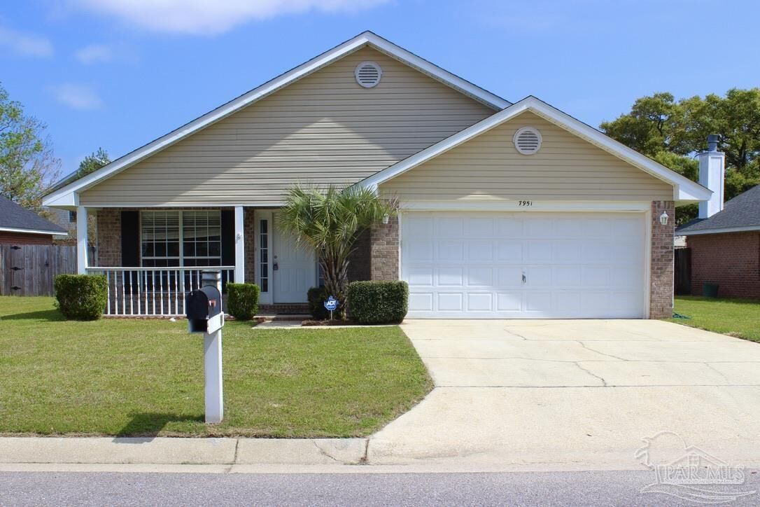 Property Photo:  7951 Cayenne Way  FL 32526 