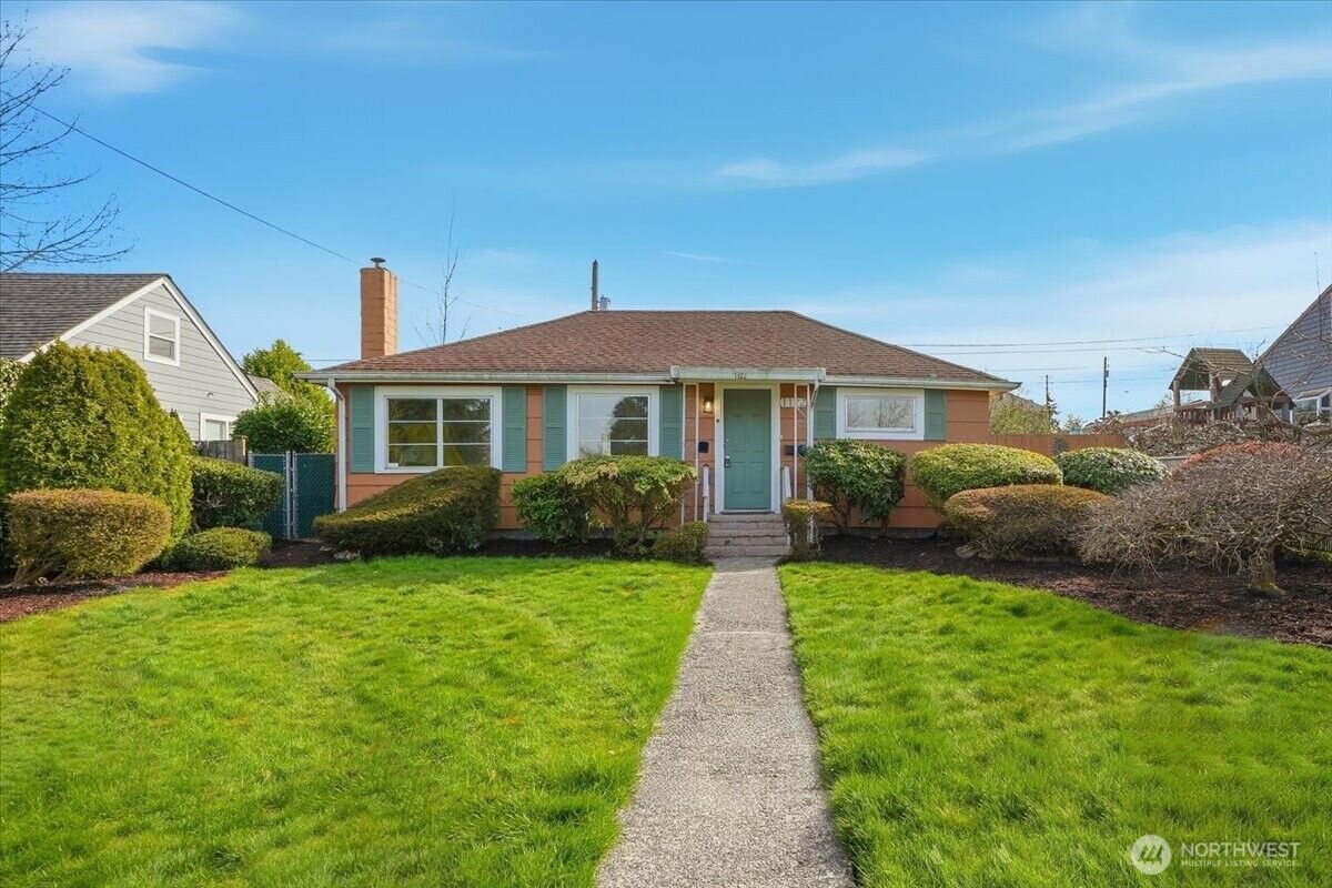 Property Photo: 1122 S 62nd Street WA 98408