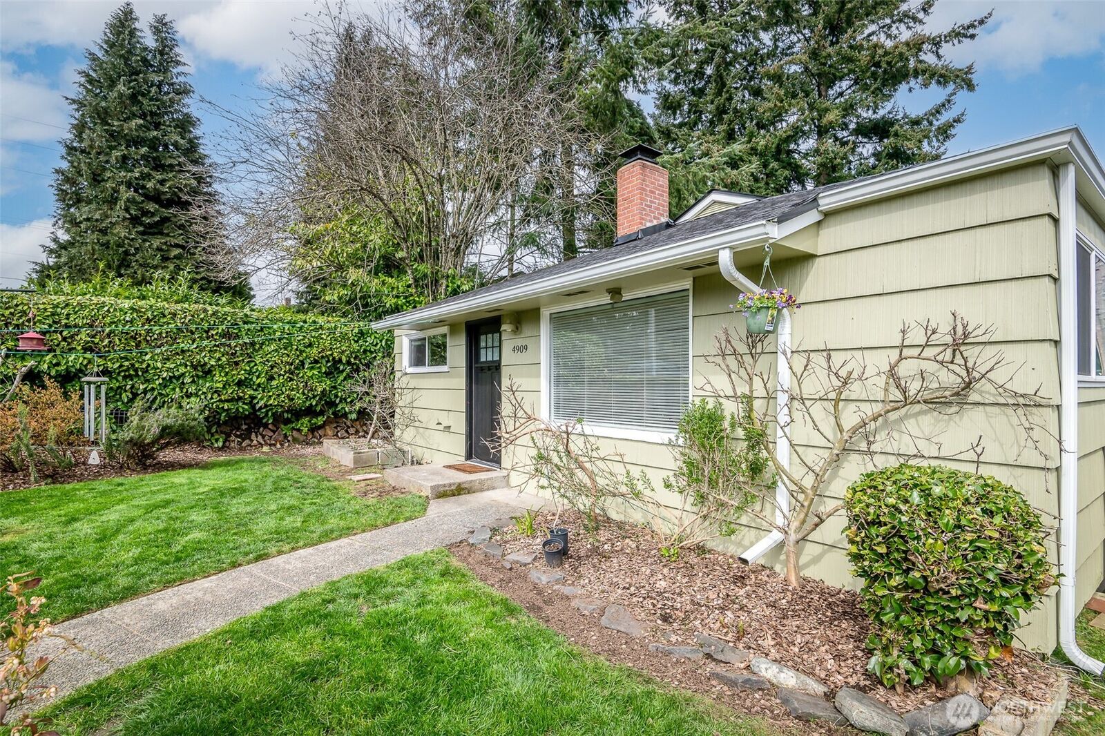 Property Photo: 4909 N 30th Street WA 98407