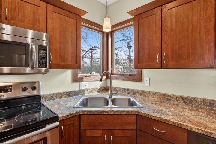 Property Photo:  1104 West 5th Avenue  WI 53520 