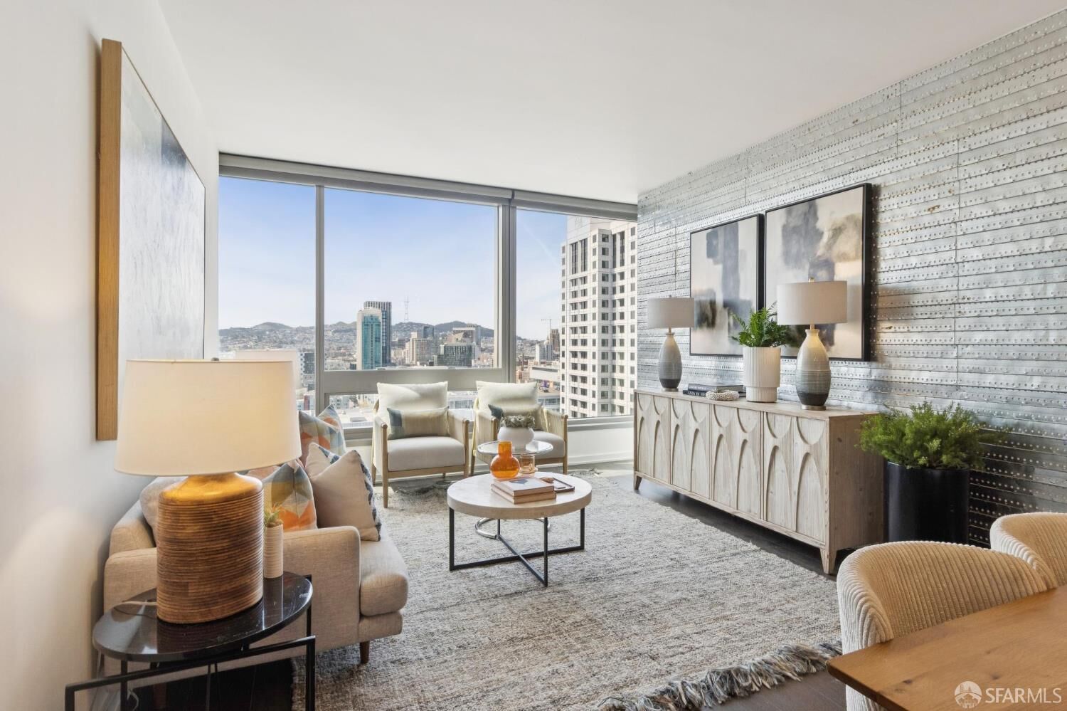 Property Photo:  1 Hawthorne Street 23D  CA 94105 