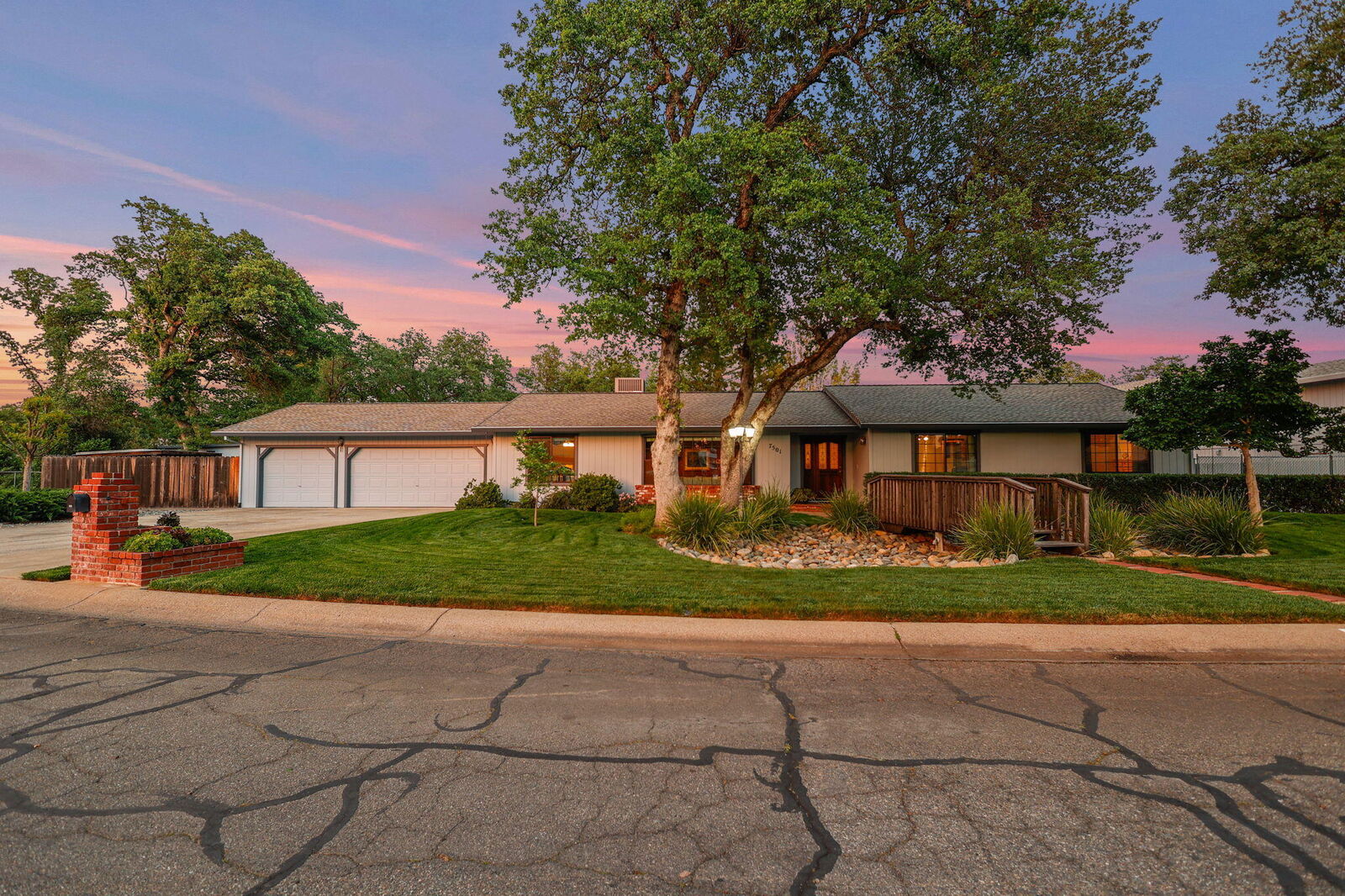 Property Photo: 7501 Fiesta Way CA 96002