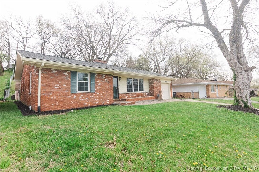 Property Photo:  2420 Stover Drive  IN 47150 