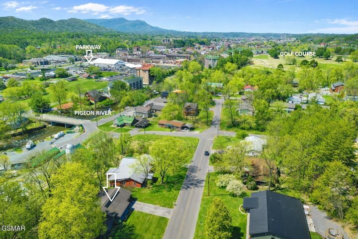 Property Photo:  4020 Hitching Post Road  TN 37863 