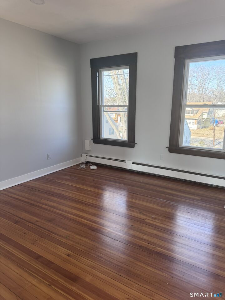 Property Photo: 283 Martin Street CT 06120