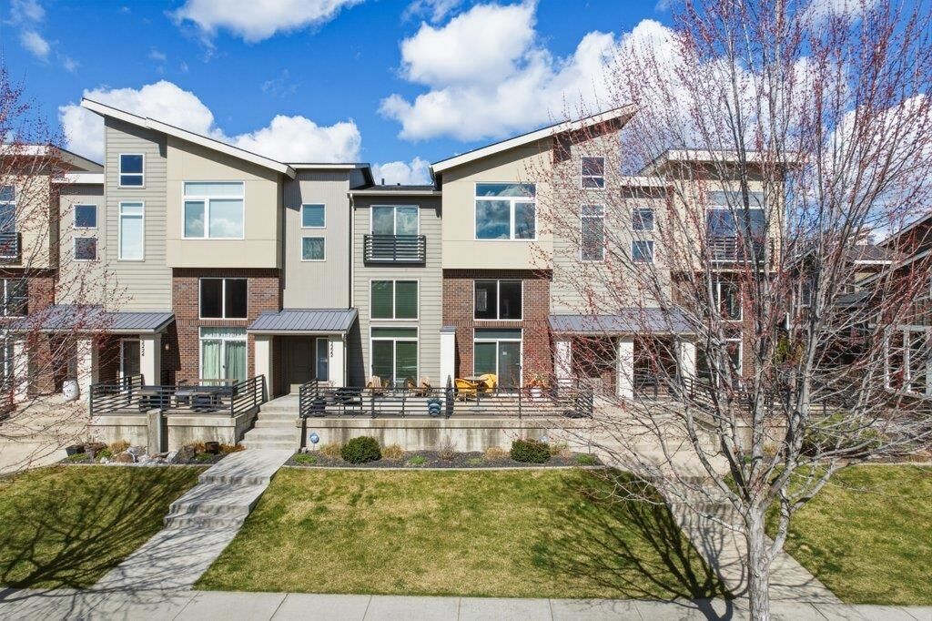 Property Photo: 2220 W Summit Pkwy WA 99201