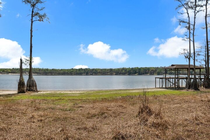 Property Photo: 3765 Lakeview Drive FL 32310