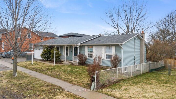 Property Photo: 5 Durham Street ON L1C 1H4