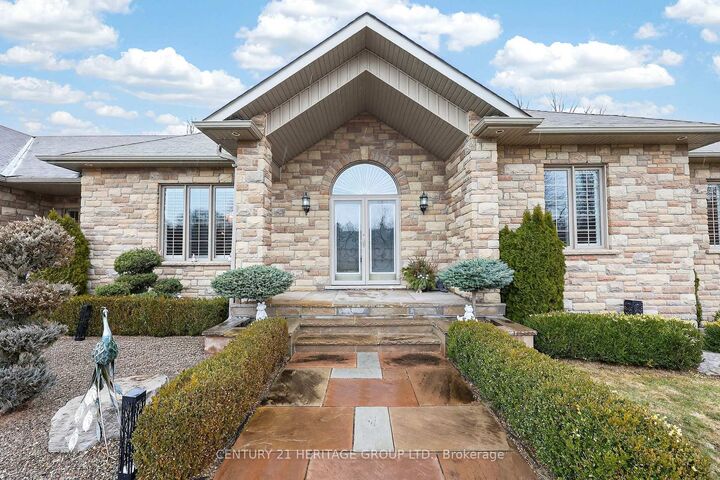 Property Photo:  19 Shore Crescent  ON L0E 1S0 