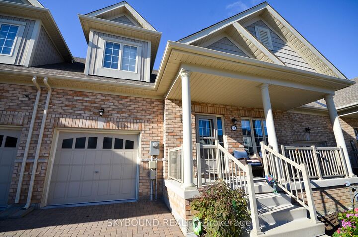 Property Photo: 11 Alamode Road 30 ON L6R 3Z8
