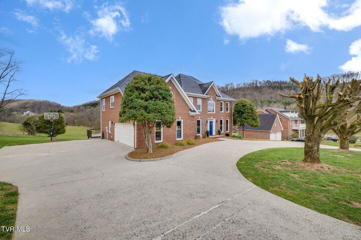 Property Photo: 1104 Wiembley Drive TN 37664