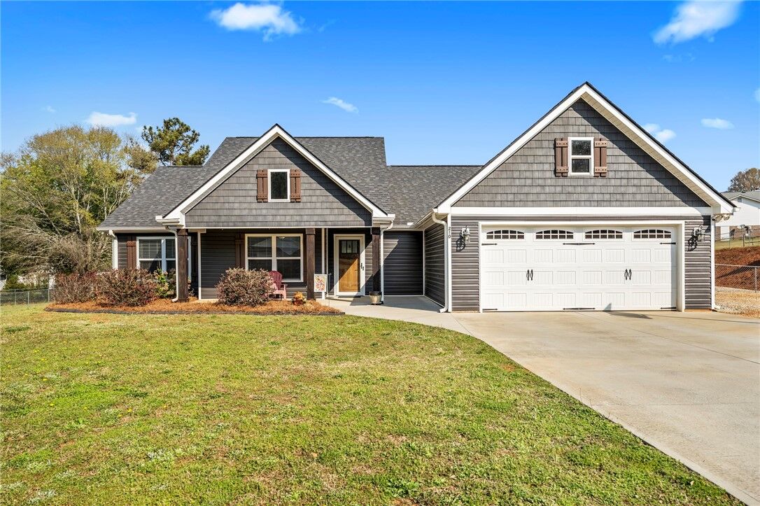 Property Photo:  210 Oxmoor Drive  SC 29625 
