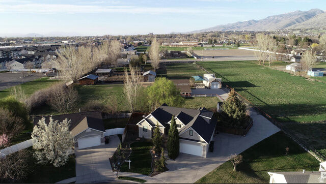 Property Photo:  202 S 375 W  UT 84332 