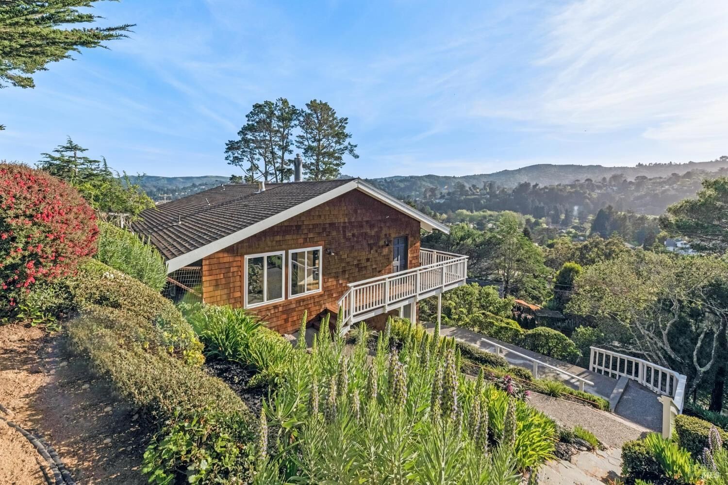 Property Photo:  120 E Manor Drive  CA 94941 