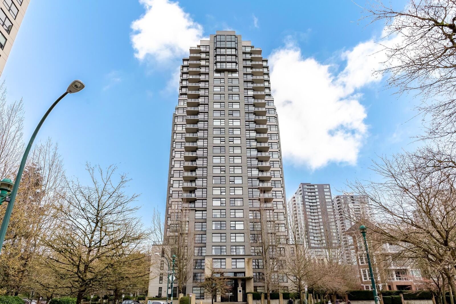 Property Photo: 5380 Oben Street 401 BC V5R 6H7