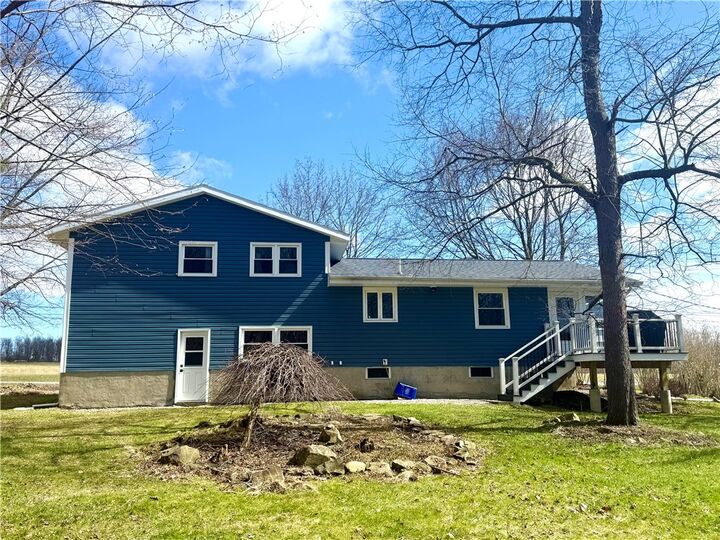 Property Photo:  516 Auburn Road  NY 13073 