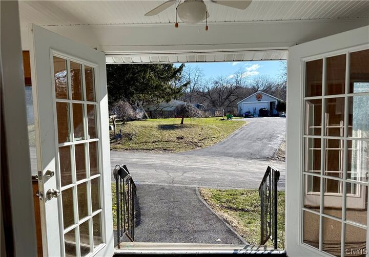 Property Photo:  6441 Siawassia Street  NY 13078 