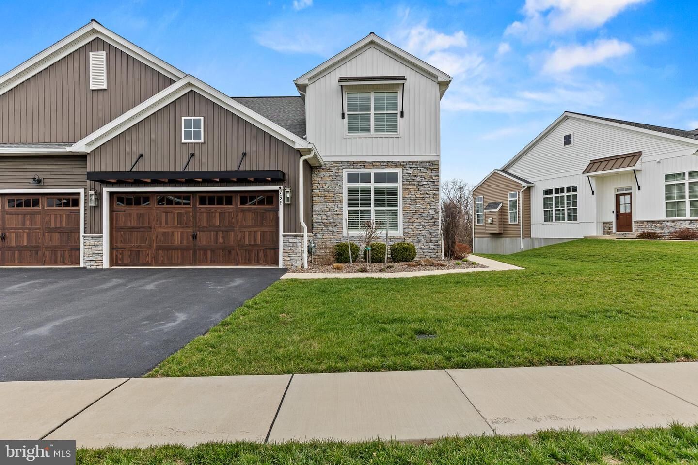 Property Photo:  798 Aurora Drive  PA 17055 