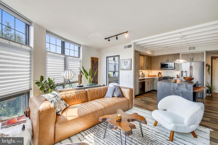 Property Photo:  1021 N Garfield Street N 438  VA 22201 