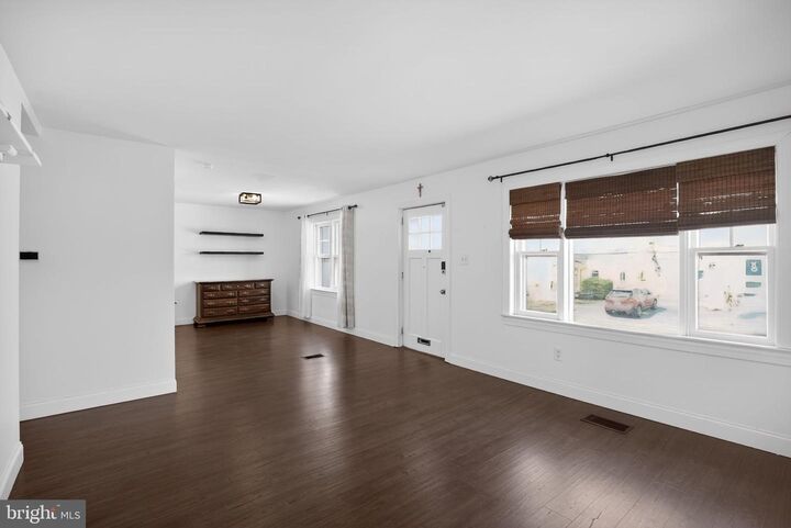 Property Photo:  539 Garfield Avenue  PA 19038 