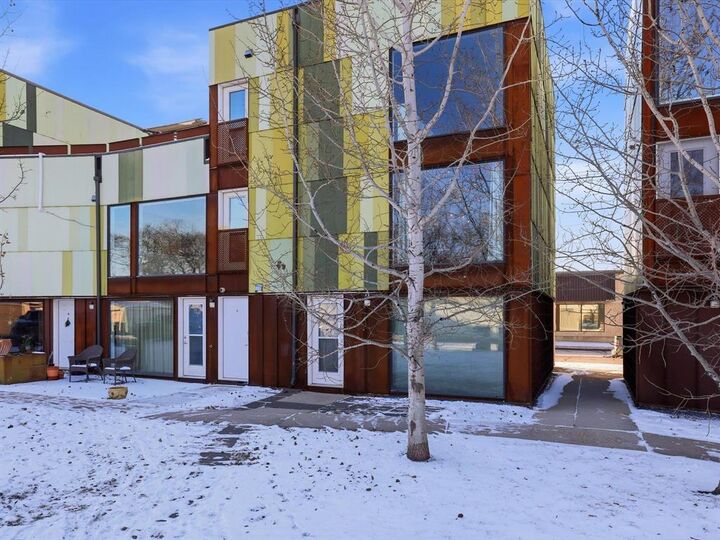 Property Photo: 791 Wall Street MB R3G 2T6