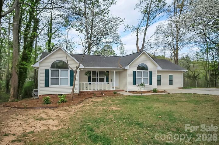 Property Photo:  123 General Pemberton Street  NC 28164 