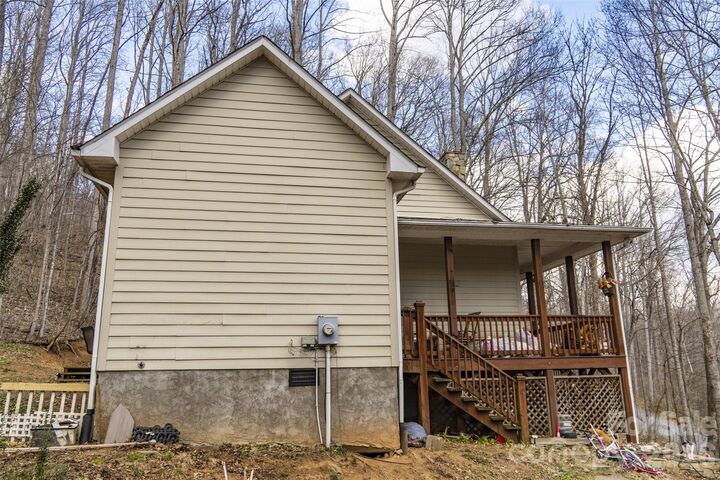Property Photo:  1426 Fern Trail  NC 28786 