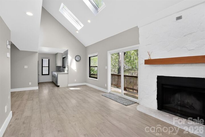 Property Photo: 27070 Catamaran Drive SC 29708