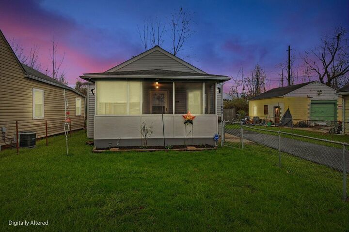 Property Photo:  1082 Whitethorne Avenue  OH 43223 