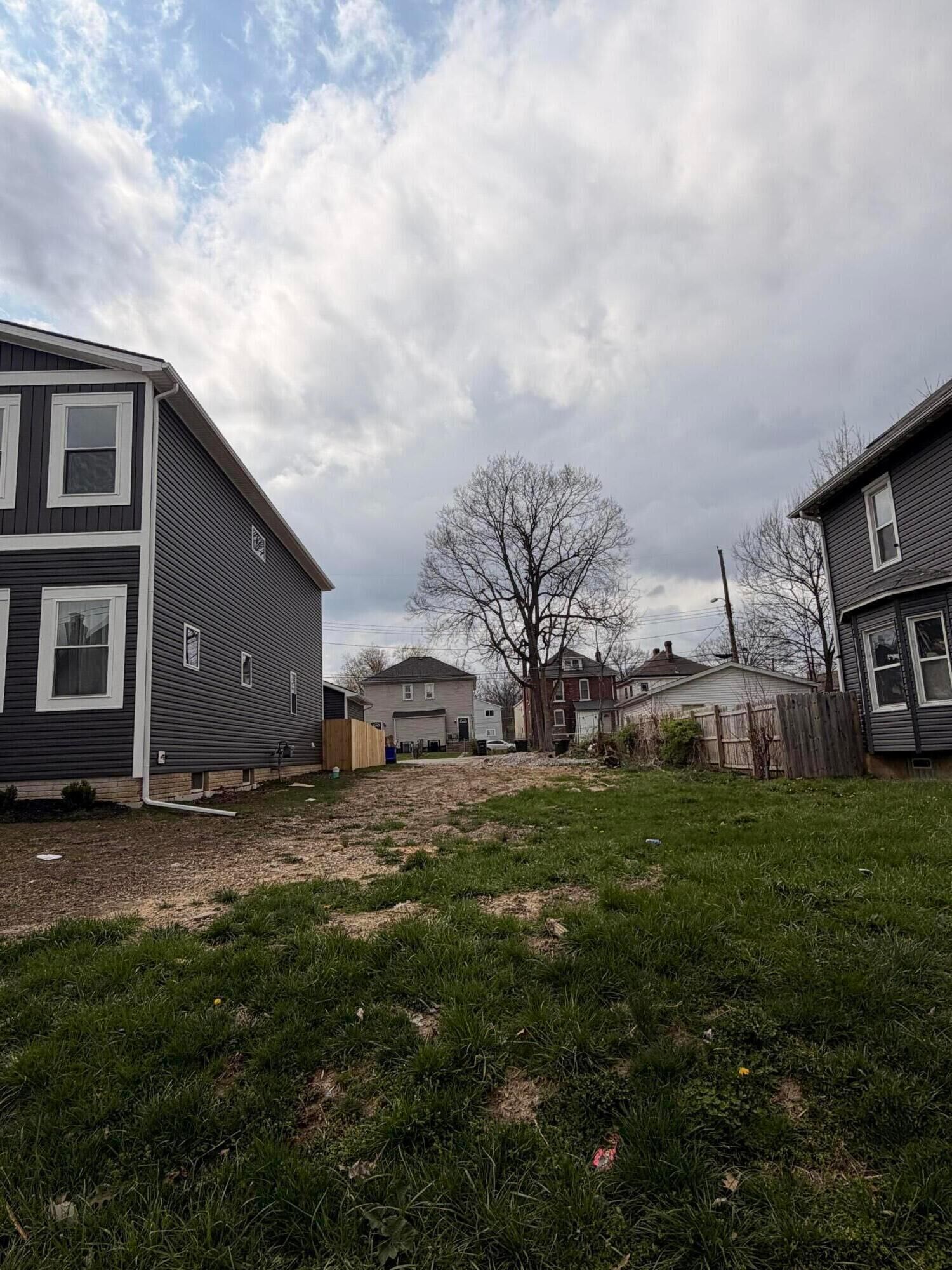 Property Photo: 551 Lilley Avenue OH 43205