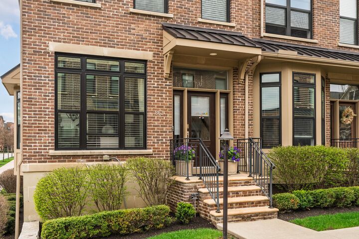 Property Photo:  862 Pullman Way  OH 43212 