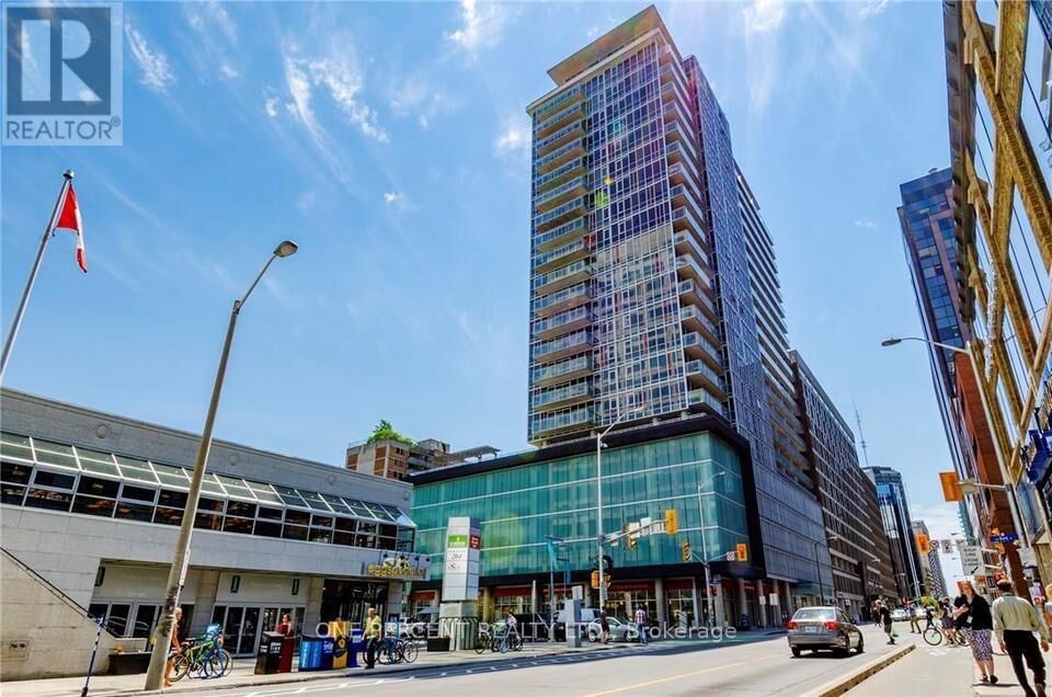 Property Photo:  324 Laurier Avenue West 1208  ON K1N 6P6 