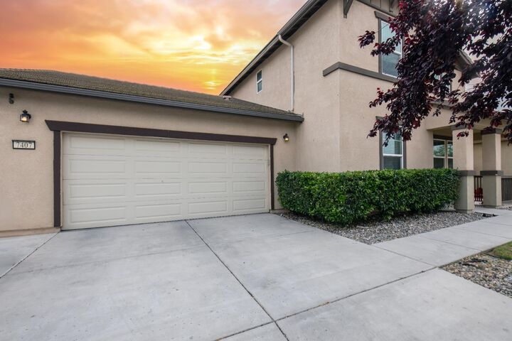 Property Photo:  7407 E Vassar Avenue  CA 93737 