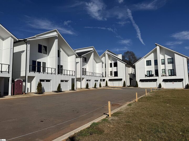 Property Photo:  212 Ackert Way  SC 29605 