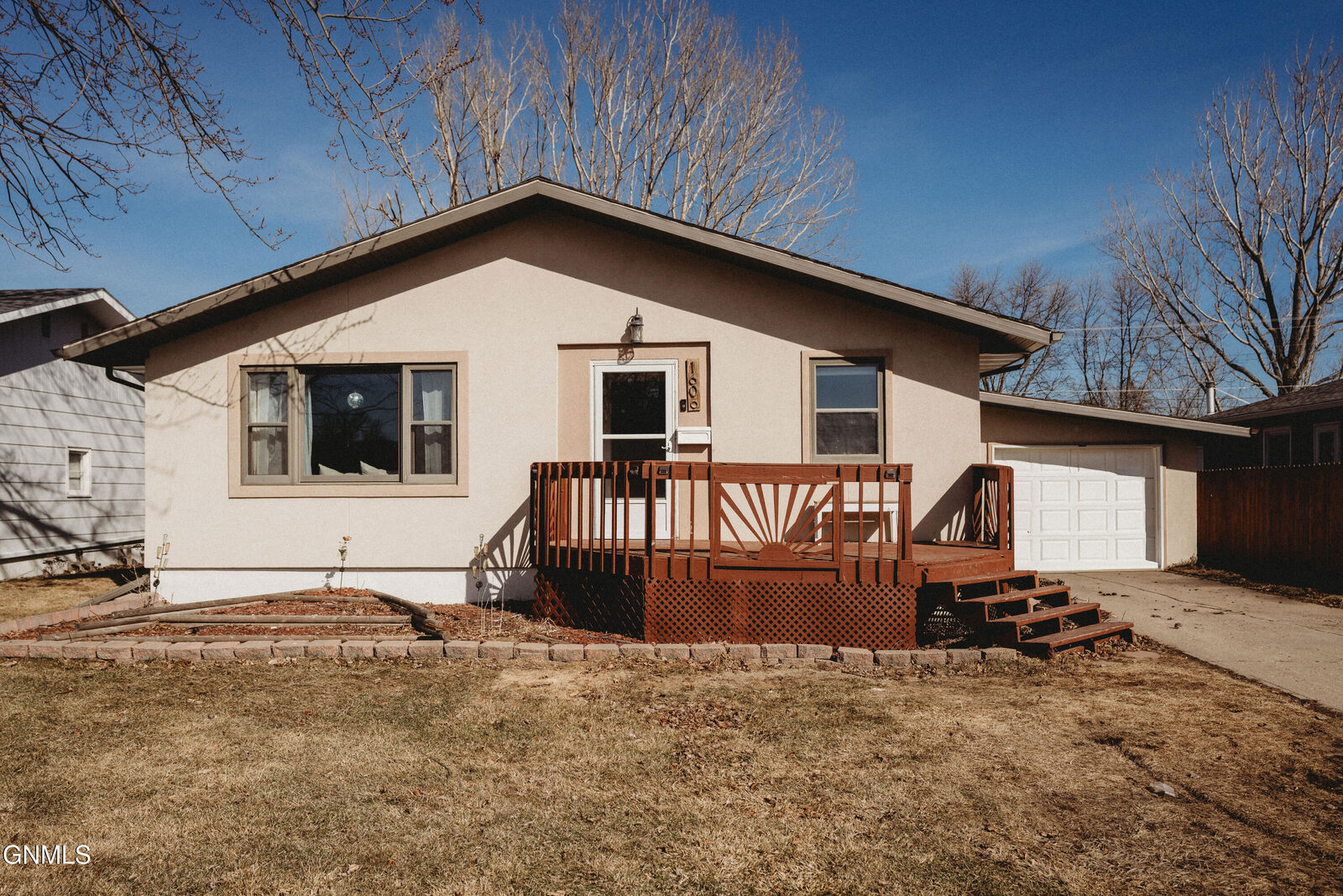 Property Photo:  1606 5th Avenue NE  ND 58401 