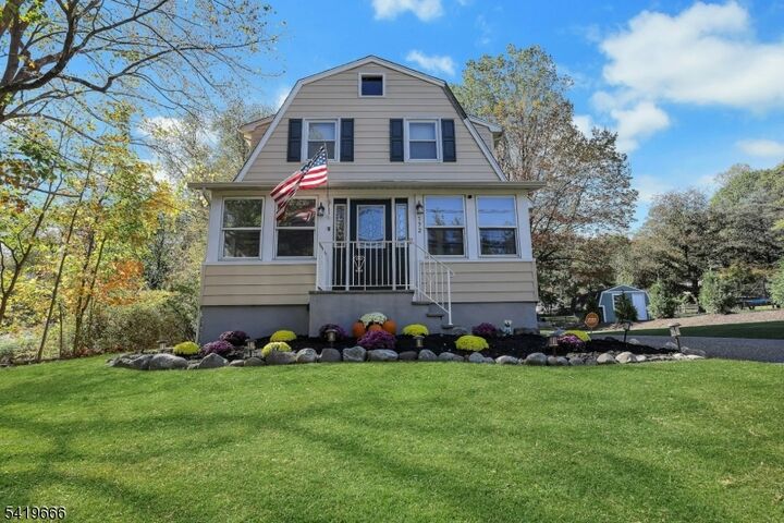 Property Photo:  172 Yawpo Ave  NJ 07436 