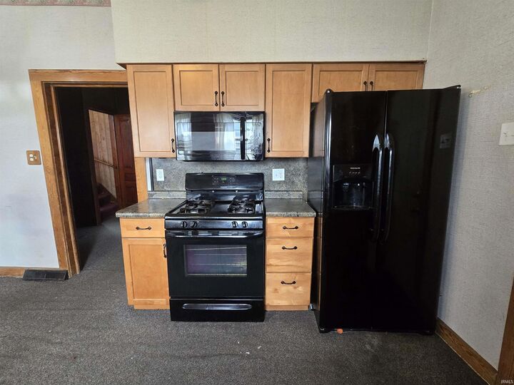 Property Photo:  2237 Gay Street  IN 46803-2522 