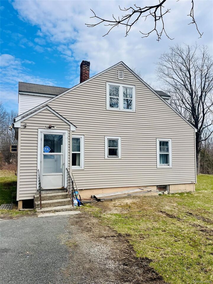 Property Photo:  537 Route 17K  NY 12721 