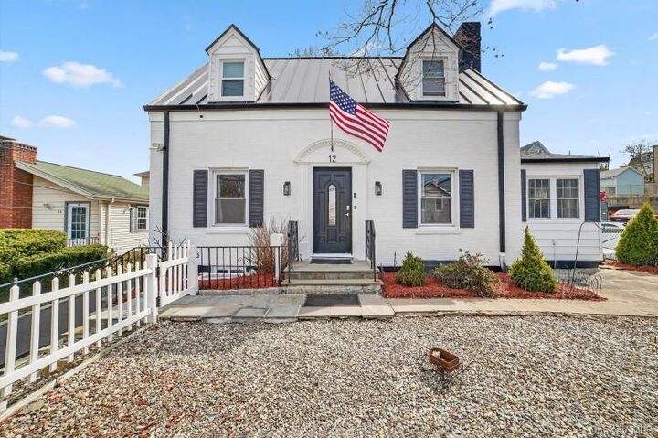 Property Photo:  12 N Lawn Avenue  NY 10523 