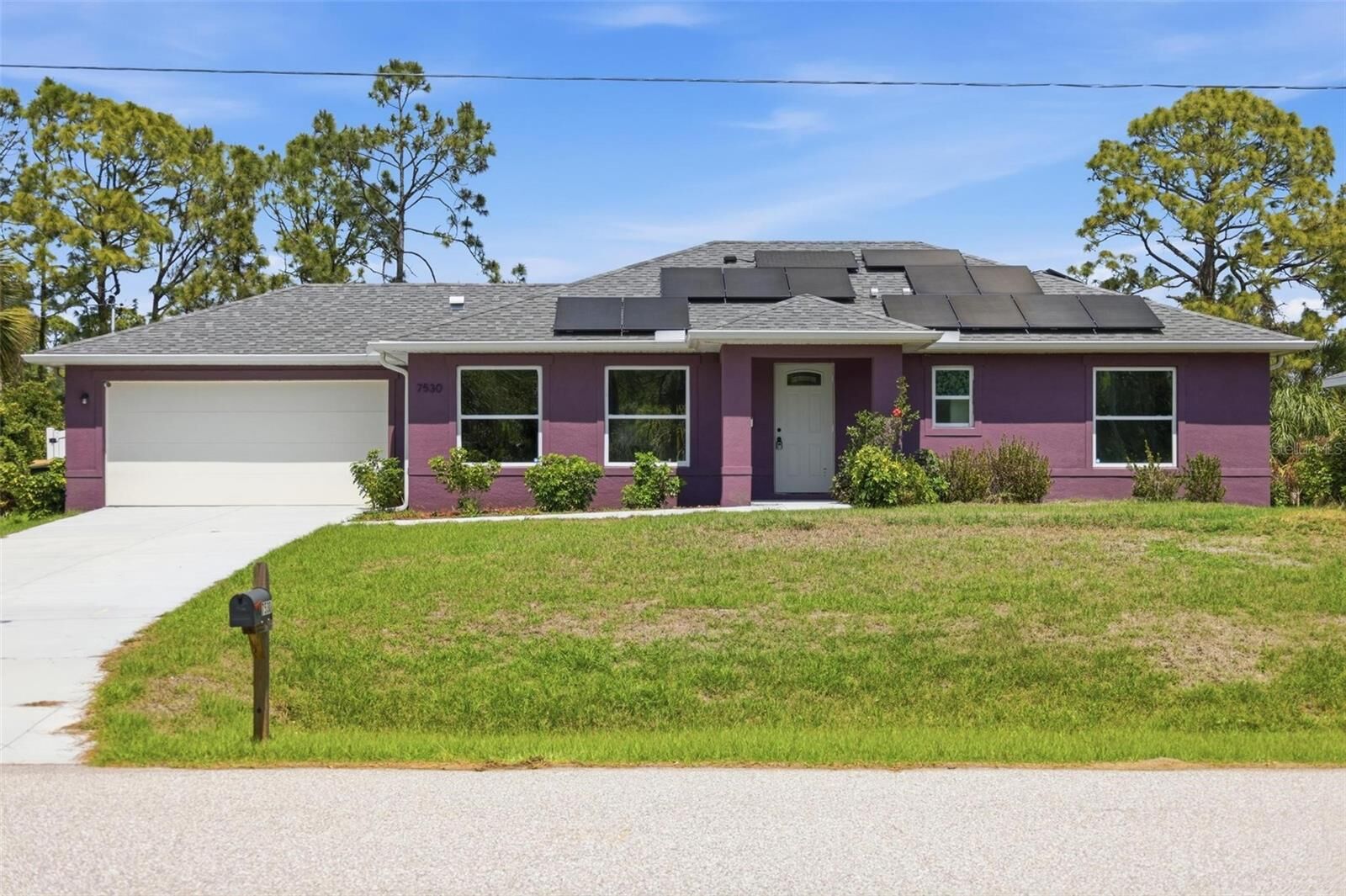 Property Photo: 7530 Franzino Avenue FL 34291