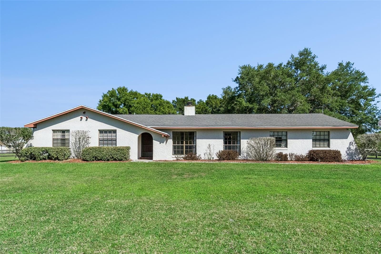 Property Photo:  3141 Appaloosa Court  FL 34746 
