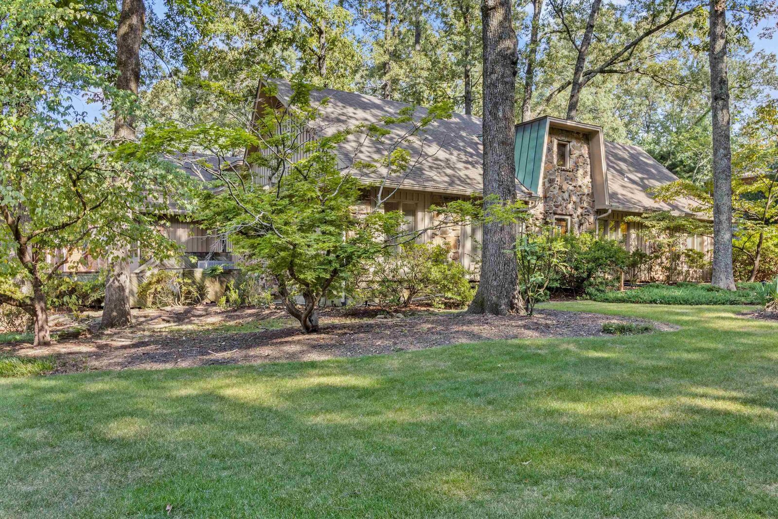 Property Photo:  1994 Massey Rd  TN 38119 