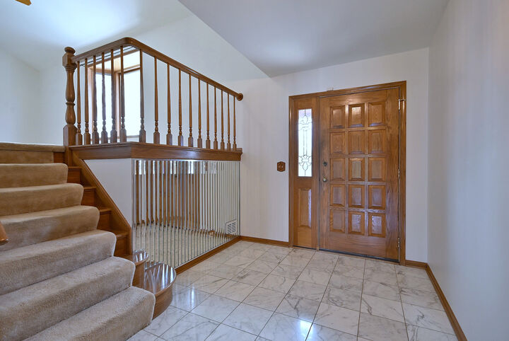 Property Photo:  632 Berkshire Lane  IL 60016 