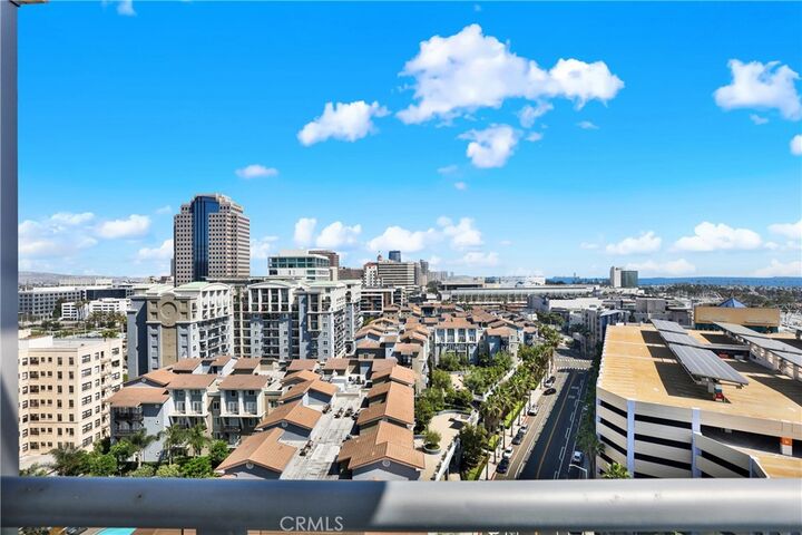 Property Photo:  411 W Seaside Way 1203  CA 90802 
