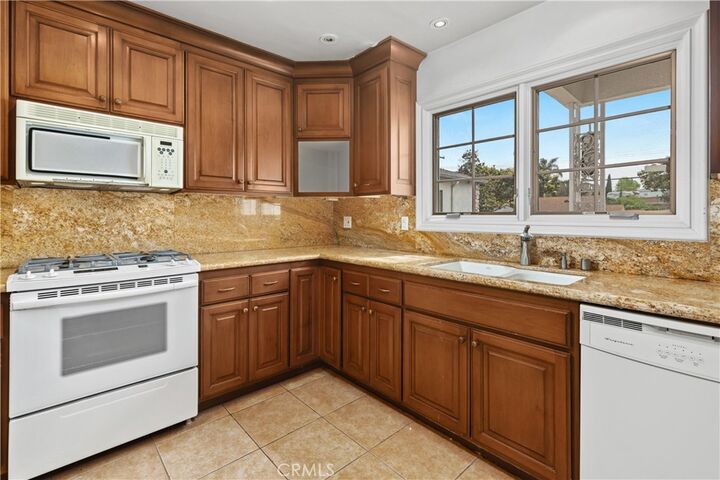 Property Photo: 5339 Thornburn Street CA 90045