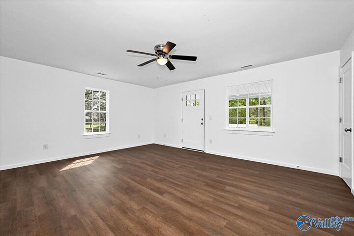 Property Photo: 181 County Road 1336 AL 35179