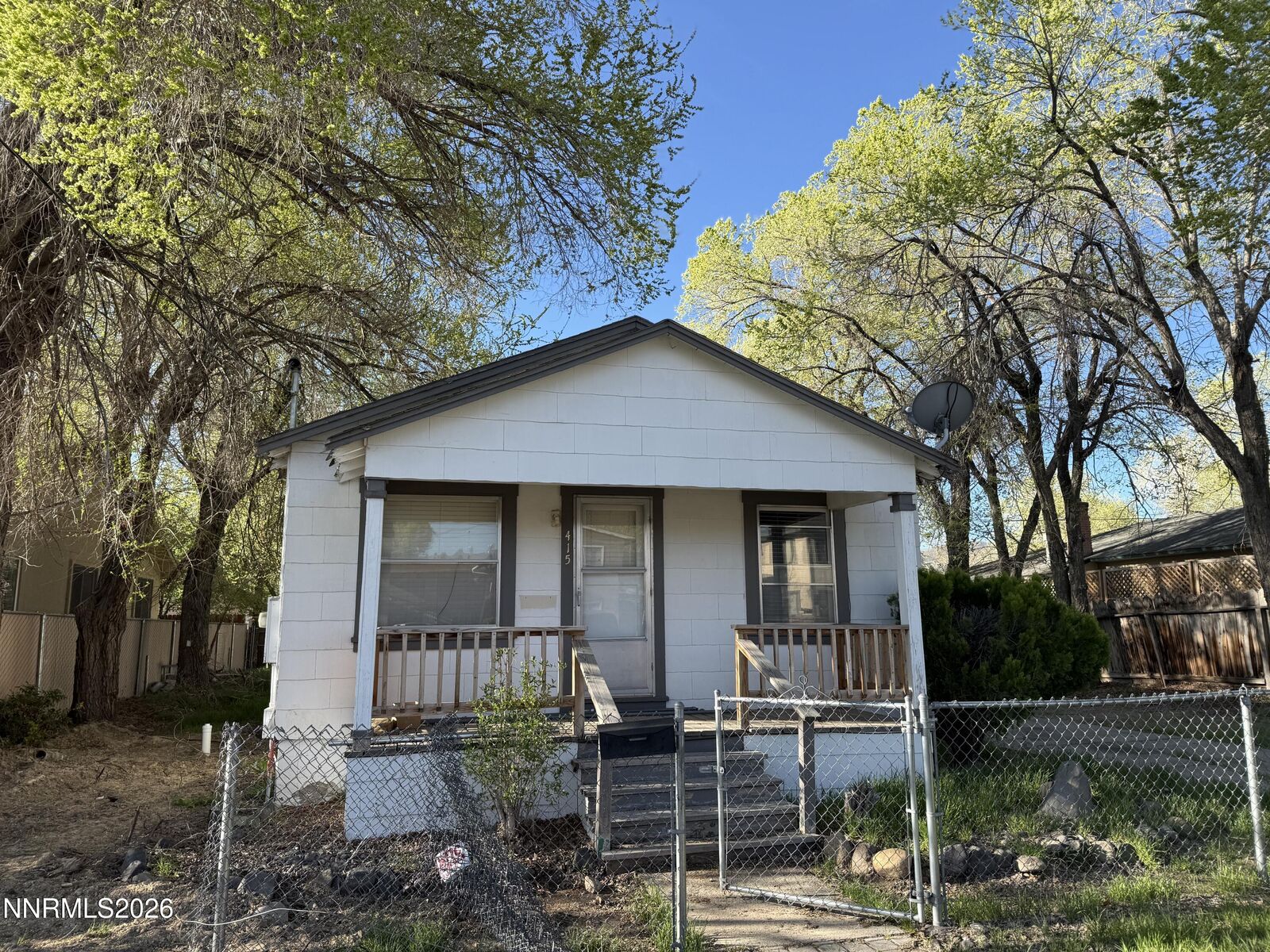 Property Photo:  415 E Lee Street  NV 89706 