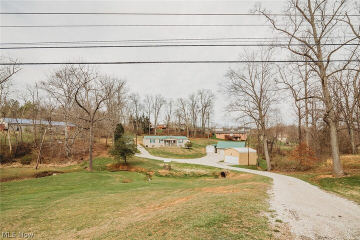 Property Photo: 13533 Emerson Avenue WV 26187